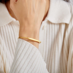 Signet Bangle